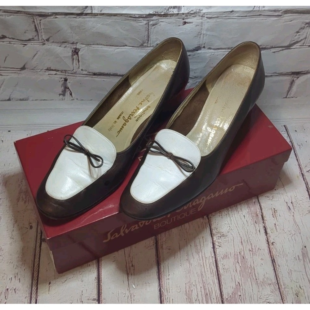 Vintage Salvatore Ferragamo Shoes Made In Italy Brown/Cream Block Heel Pump Sz 8